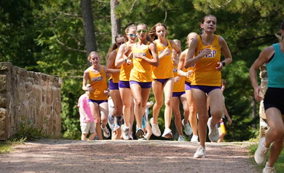 Brooklyn Hoff runs for UW-Stevens Point.